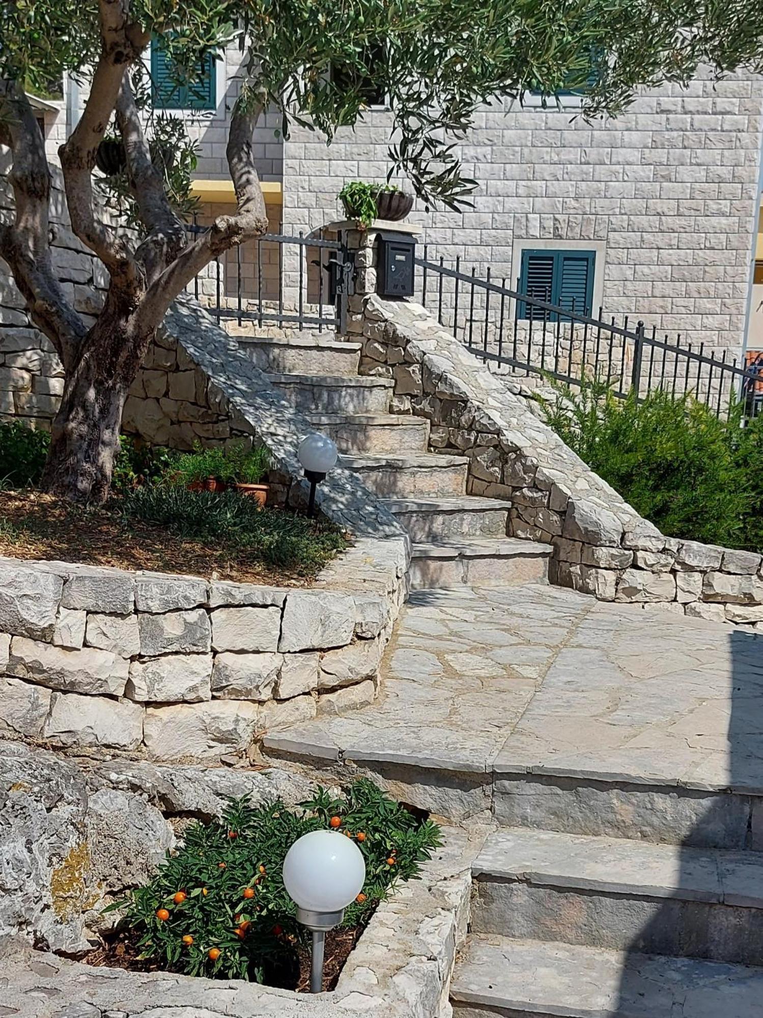 Panorama Postira Apartments Экстерьер фото