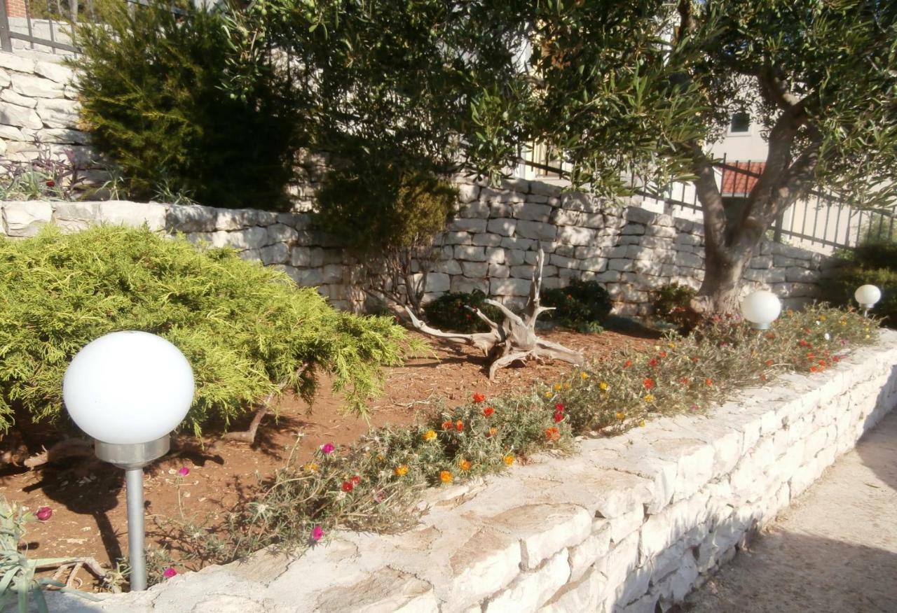 Panorama Postira Apartments Экстерьер фото