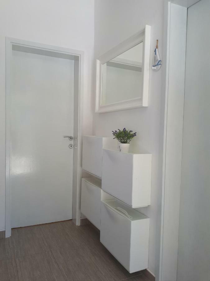 Panorama Postira Apartments Экстерьер фото